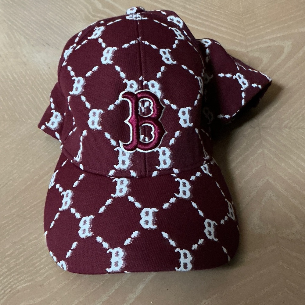 Stylish Burgundy Patterned Boston red Sox Men's Cap